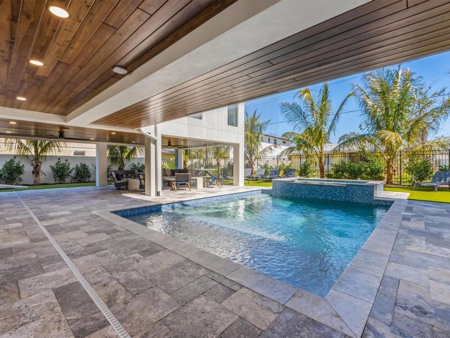 Property Image 77