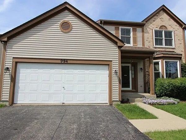 994 Cambridge Drive, Grayslake, IL 60030