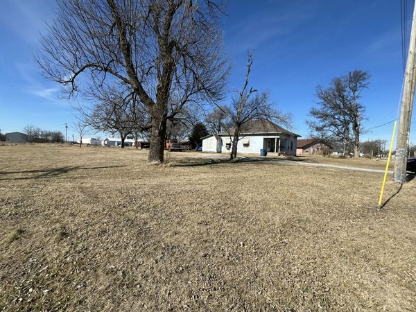 3 N Elm Street, Fairland, OK 74354