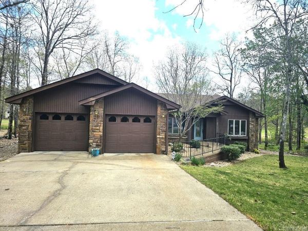5 Minorca Way, Hot Springs Village, AR 71909