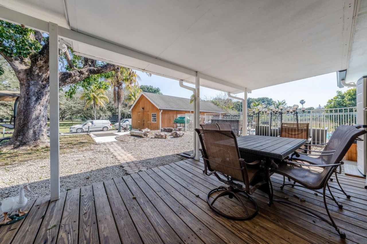 1710 SW 142nd Avenue, Davie, FL 33325 Photo