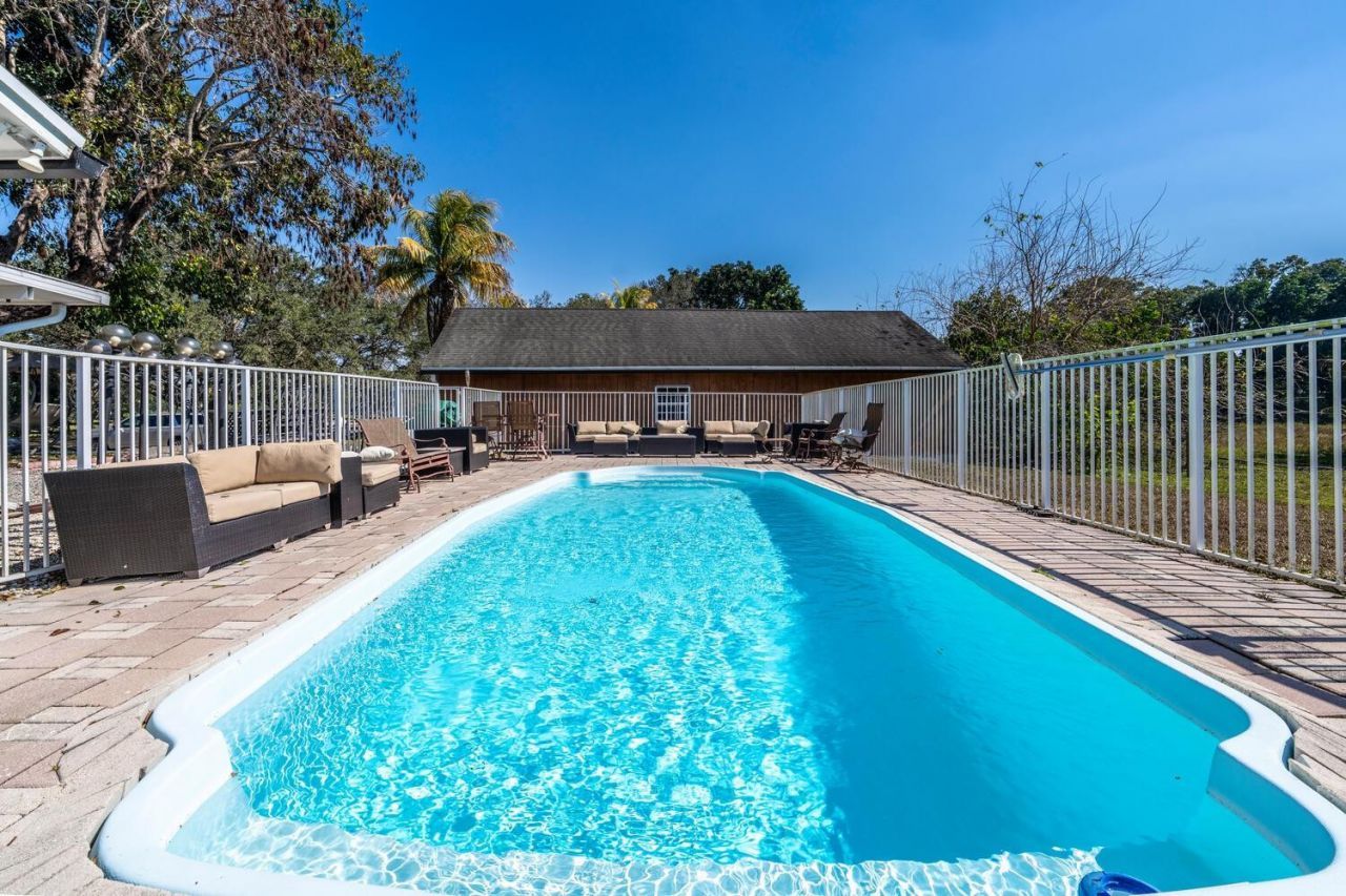 1710 SW 142nd Avenue, Davie, FL 33325 Photo