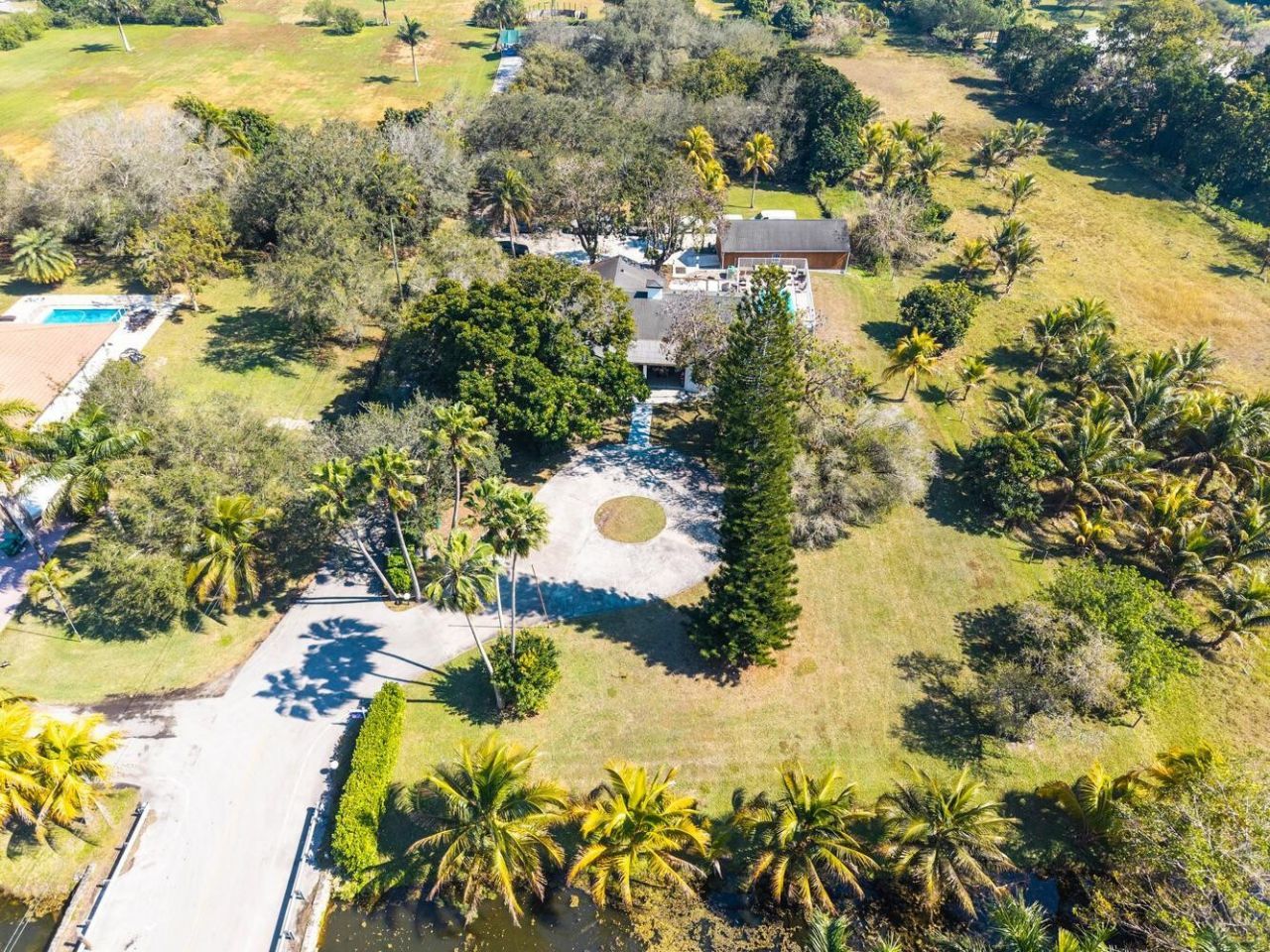 1710 SW 142nd Avenue, Davie, FL 33325 Photo