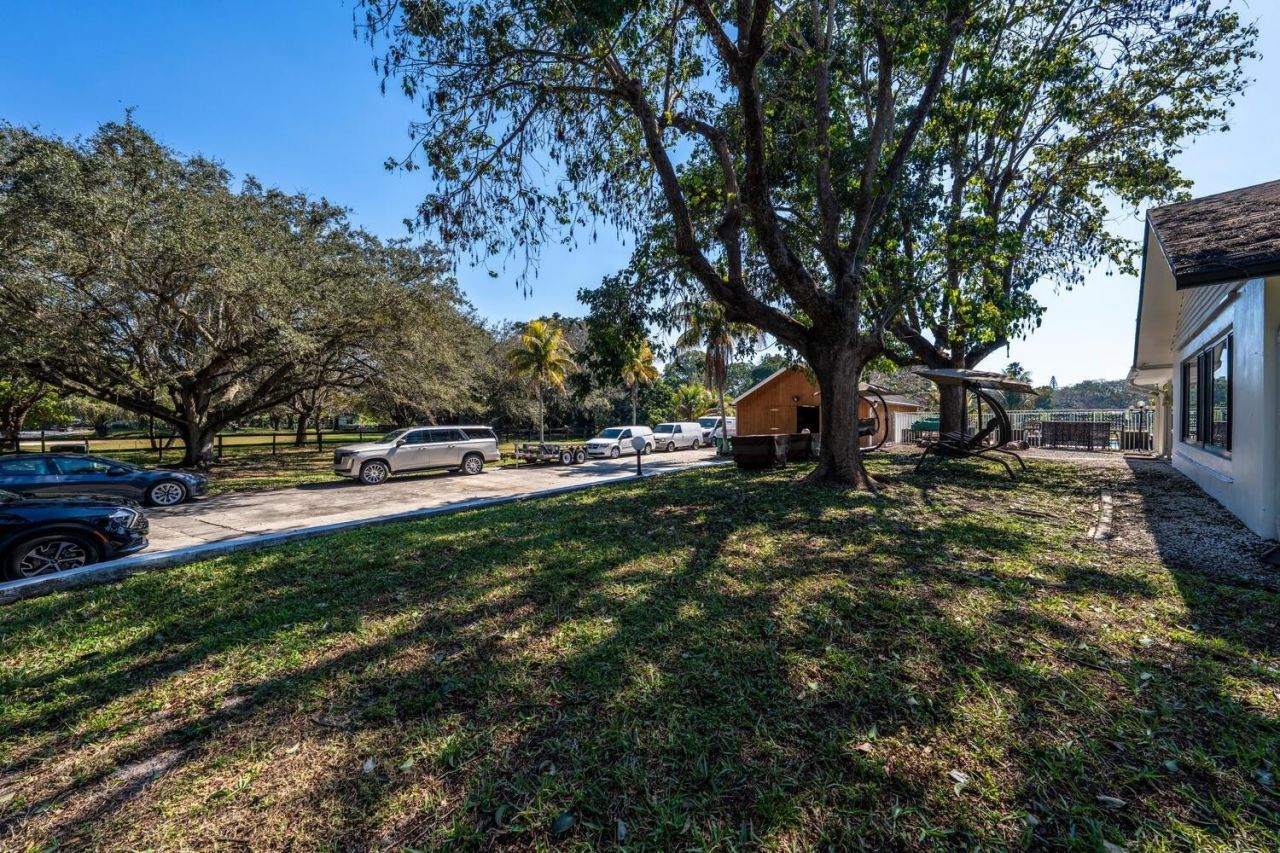 1710 SW 142nd Avenue, Davie, FL 33325 Photo