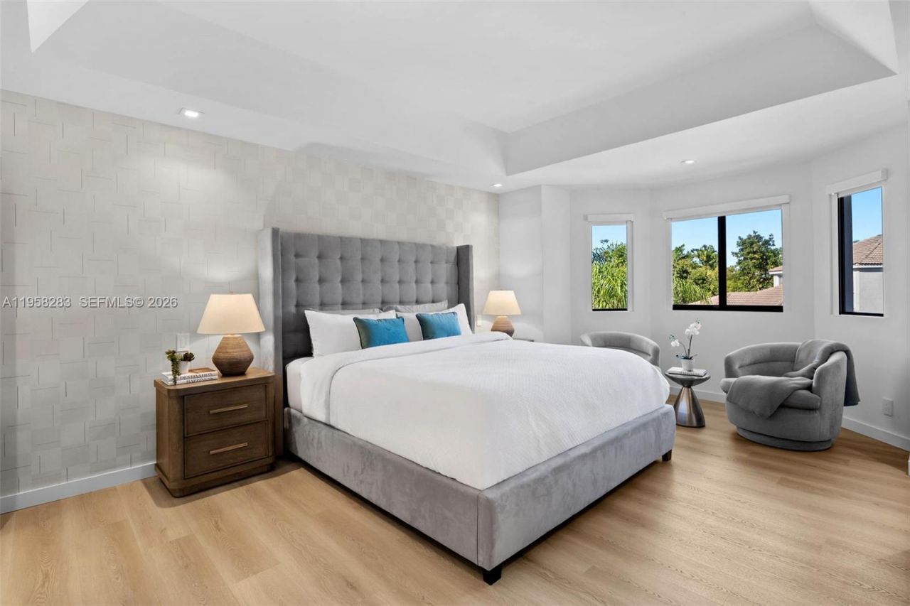 1077 Golden Cane Dr , Weston, FL 33327 Photo