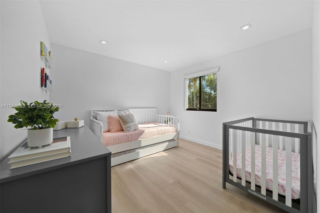 1077 Golden Cane Dr , Weston, FL 33327 Photo