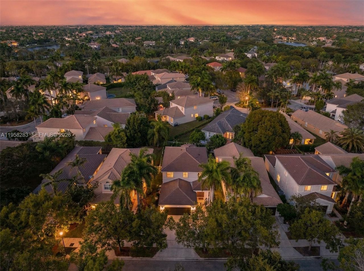 1077 Golden Cane Dr , Weston, FL 33327 Photo