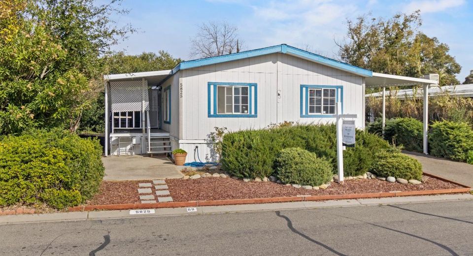 5825 Hobbs Ln #68, Sacramento, CA 95842 Photo