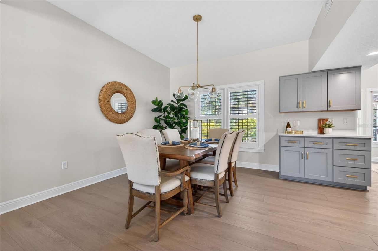 8667 Burning Tree Circle, Seminole, FL 33777 Photo