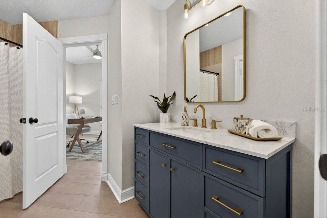 8667 Burning Tree Circle, Seminole, FL 33777 Photo