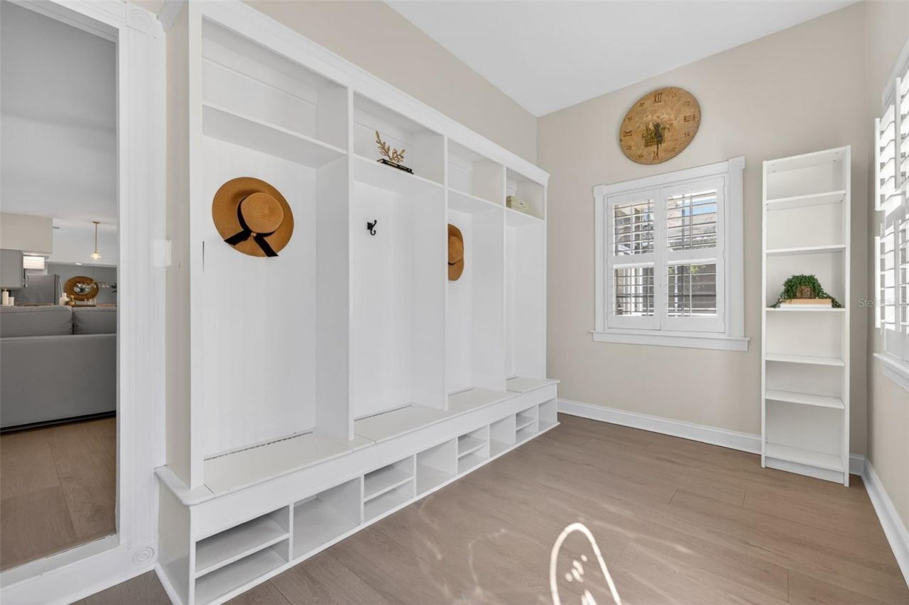 8667 Burning Tree Circle, Seminole, FL 33777 Photo