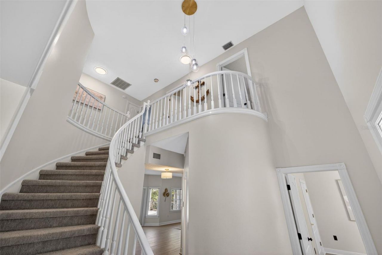 8667 Burning Tree Circle, Seminole, FL 33777 Photo