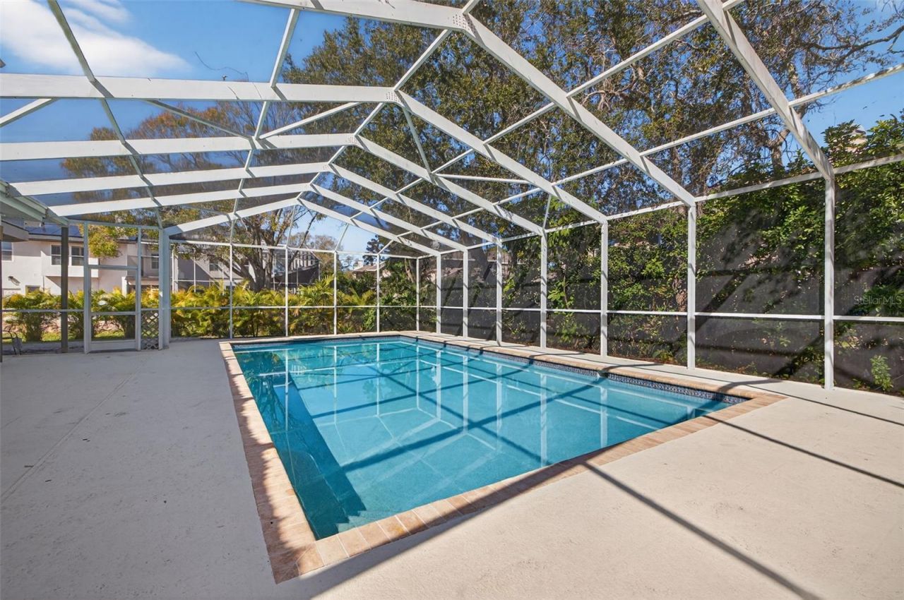 8667 Burning Tree Circle, Seminole, FL 33777 Photo