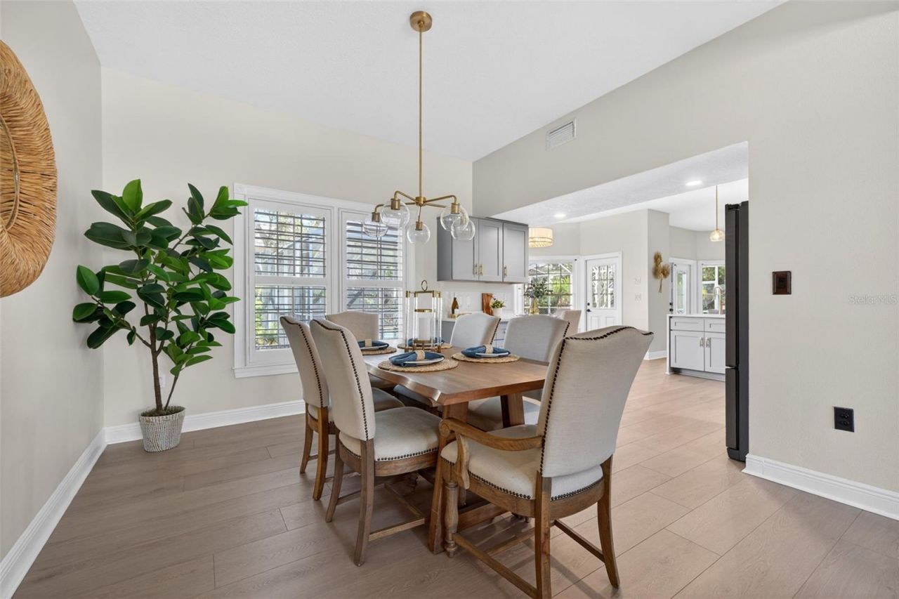 8667 Burning Tree Circle, Seminole, FL 33777 Photo