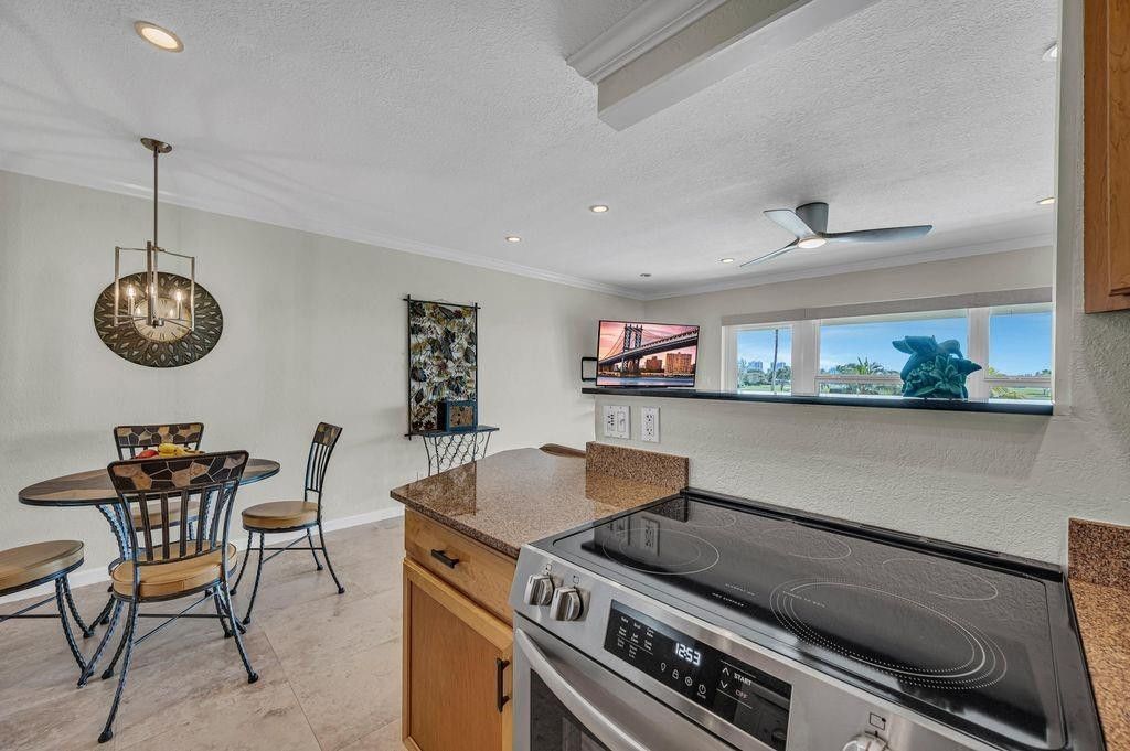 4836 NE 23rd Avenue, Unit 27, Fort Lauderdale, FL 33308 Photo