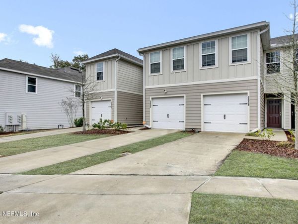 5958 CREEKSIDE CROSSING Drive, Jacksonville, FL 32210