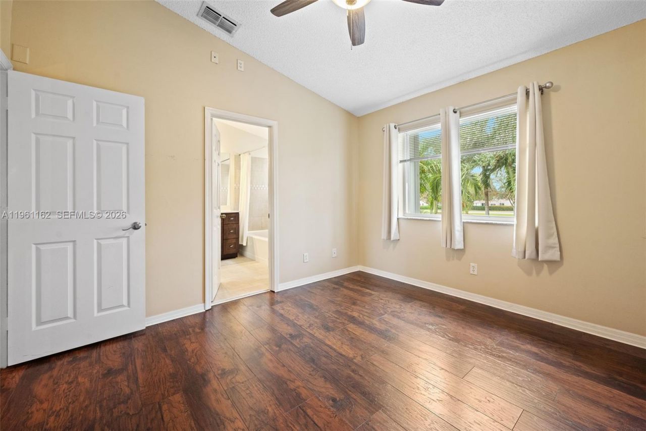 20807 NW 3rd Ct , Unit 2807, Pembroke Pines, FL 33029 Photo