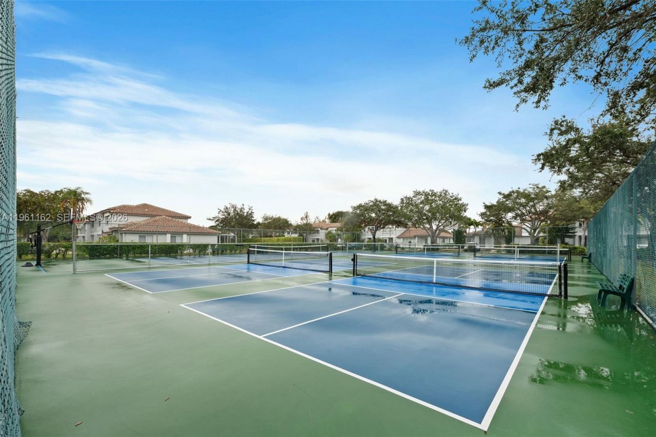 20807 NW 3rd Ct , Unit 2807, Pembroke Pines, FL 33029 Photo