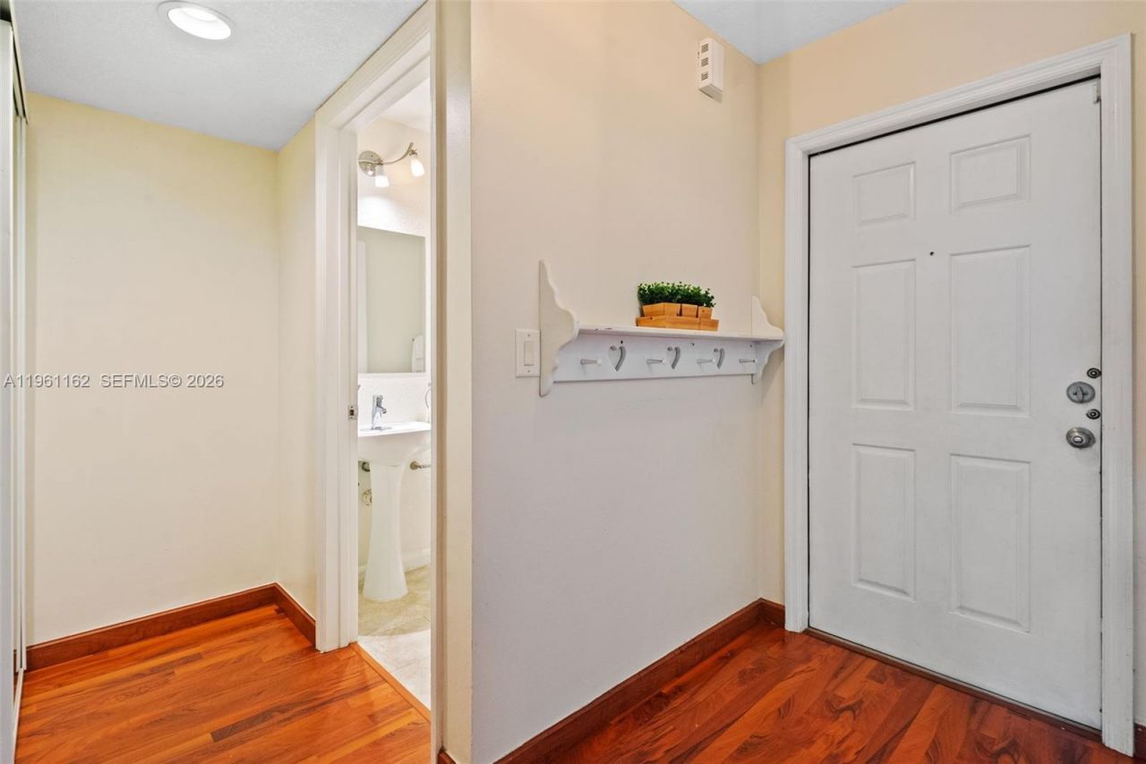 20807 NW 3rd Ct , Unit 2807, Pembroke Pines, FL 33029 Photo