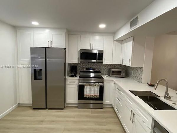 3305 Aruba Way , Unit B1, Coconut Creek, FL 33066