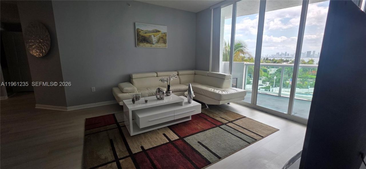 7900 Harbor Island Dr, Unit 806, North Bay Village, FL 33141 Photo