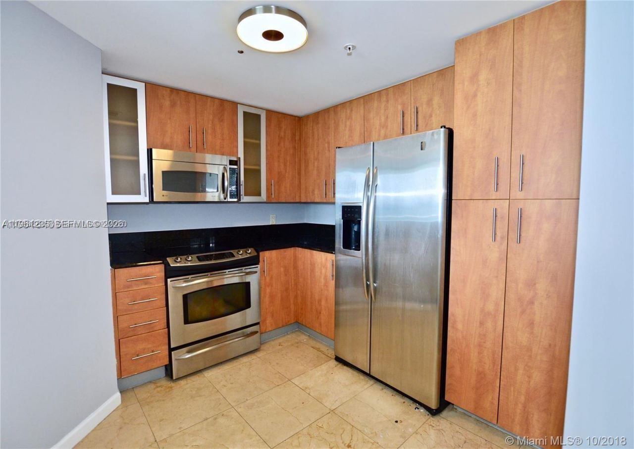 7900 Harbor Island Dr, Unit 806, North Bay Village, FL 33141 Photo