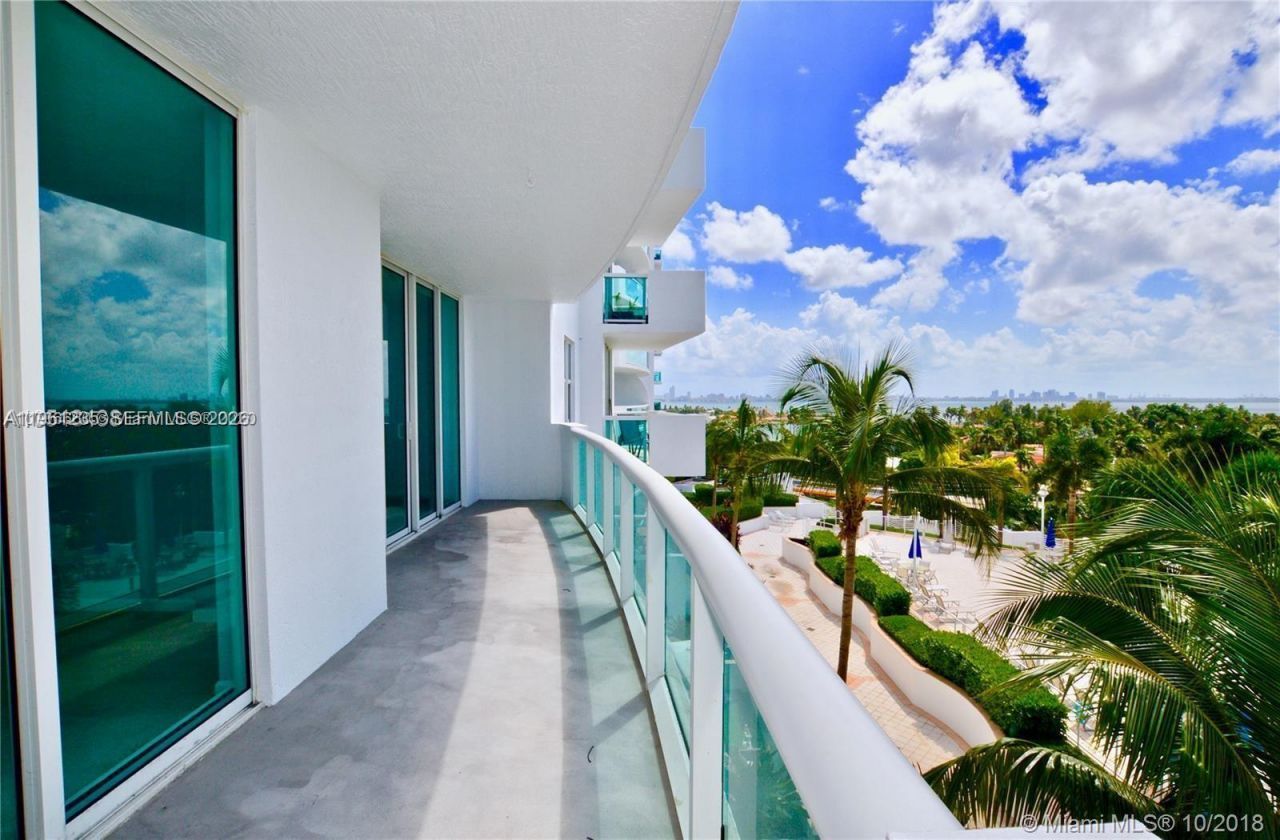 7900 Harbor Island Dr, Unit 806, North Bay Village, FL 33141 Photo