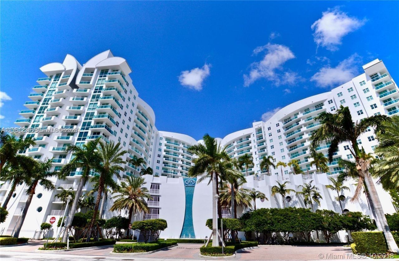 7900 Harbor Island Dr, Unit 806, North Bay Village, FL 33141 Photo