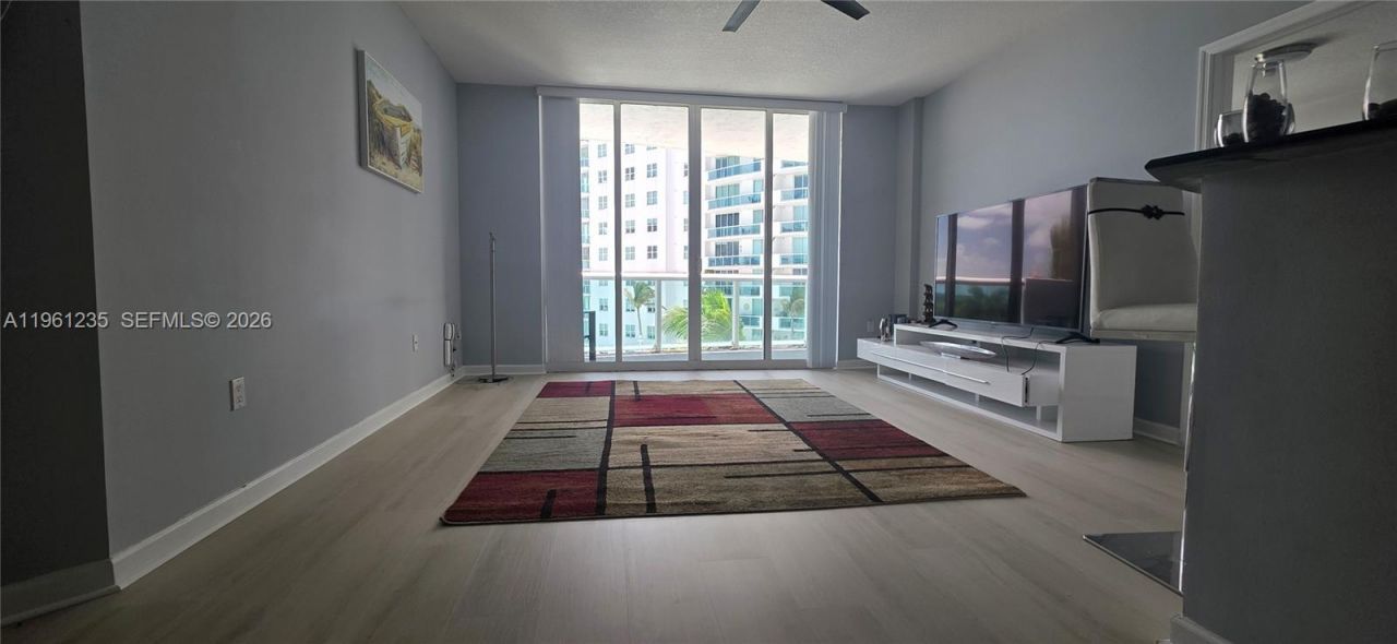 7900 Harbor Island Dr, Unit 806, North Bay Village, FL 33141 Photo