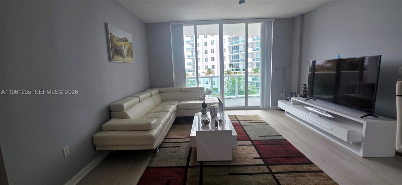 7900 Harbor Island Dr, Unit 806, North Bay Village, FL 33141 Photo