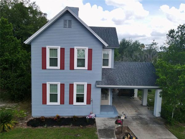 243 S CENTRAL AVENUE, UMATILLA, FL 32784