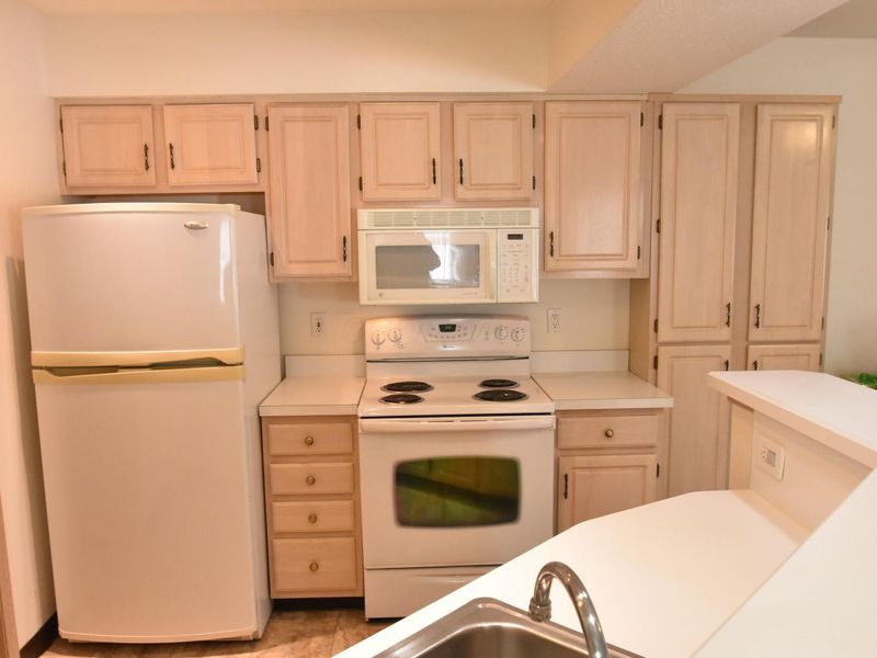 3146 Pine Manor Boulevard, Grove City, OH 43123 Photo 12