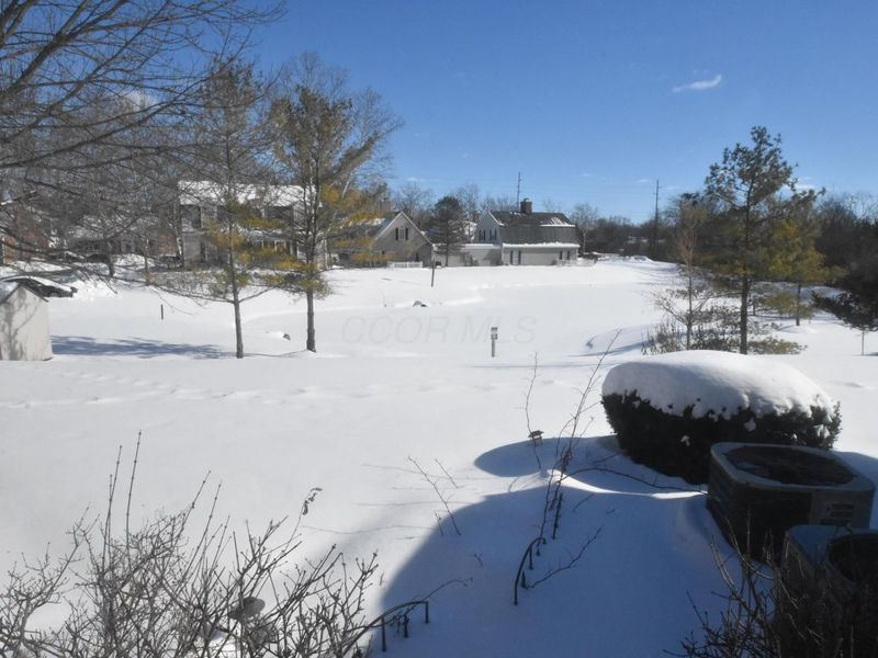 3146 Pine Manor Boulevard, Grove City, OH 43123 Photo 5