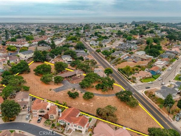 910 N 12th Street, Grover Beach, CA 93433