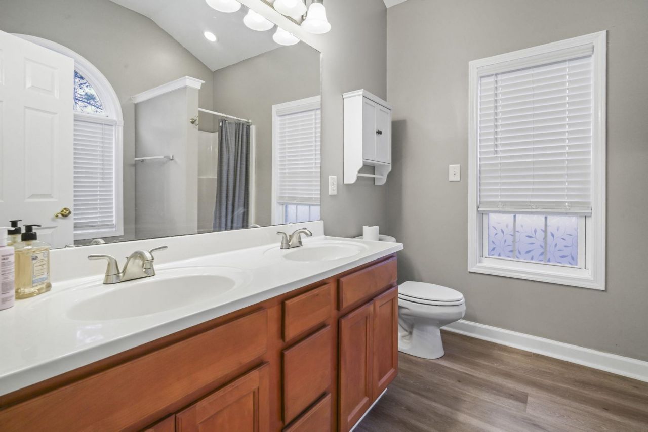 6627 Cherry Laurel Dr. Photo 17