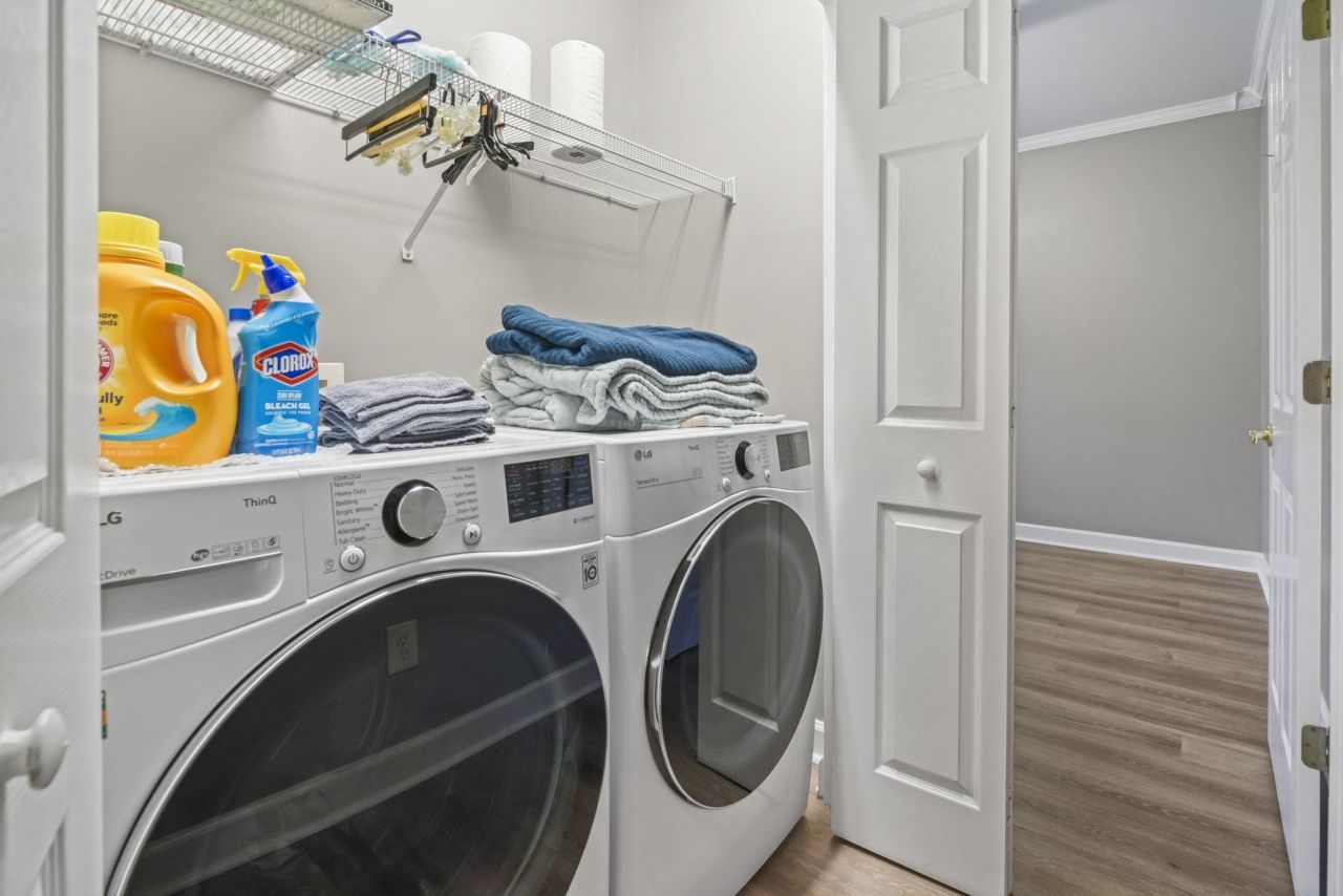 6627 Cherry Laurel Dr. Photo 28