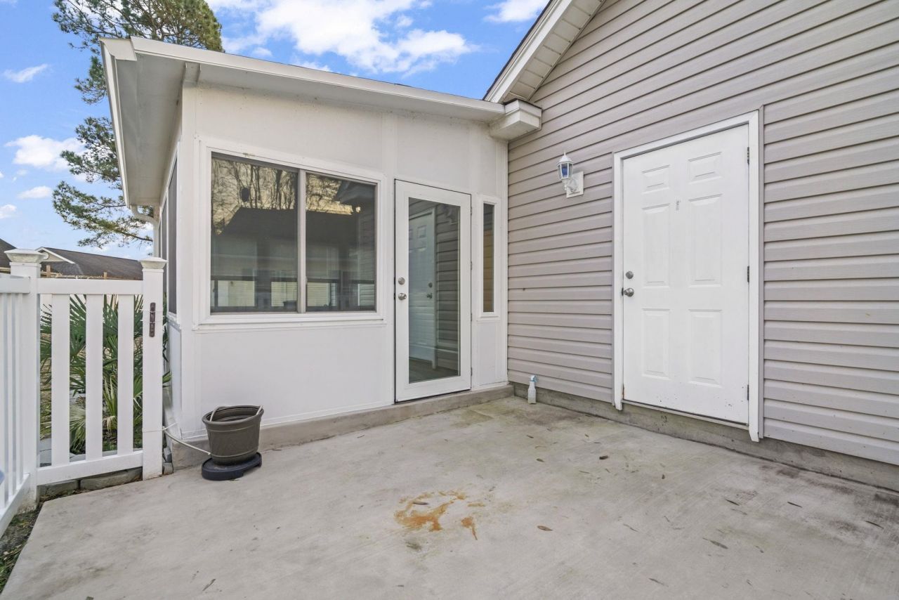 6627 Cherry Laurel Dr. Photo 31