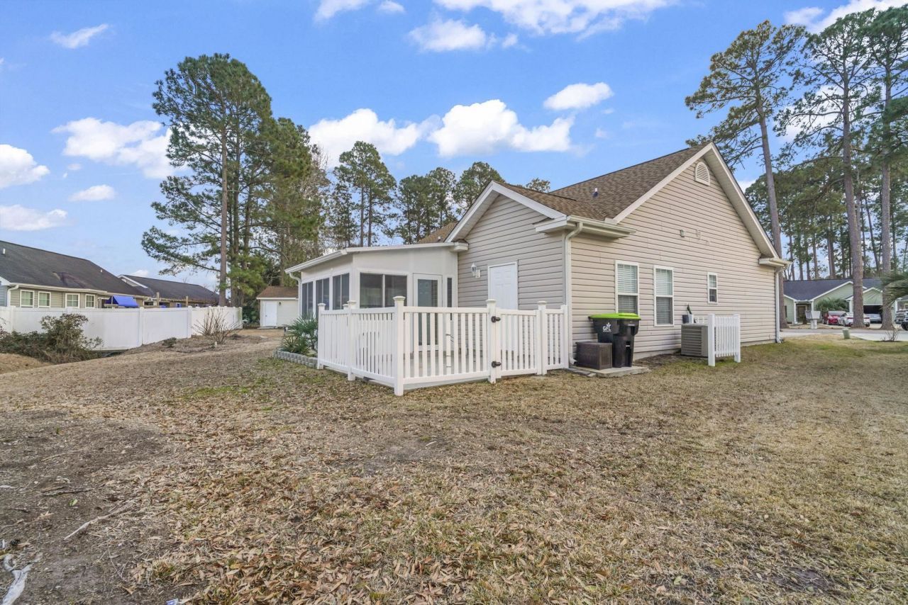 6627 Cherry Laurel Dr. Photo 33