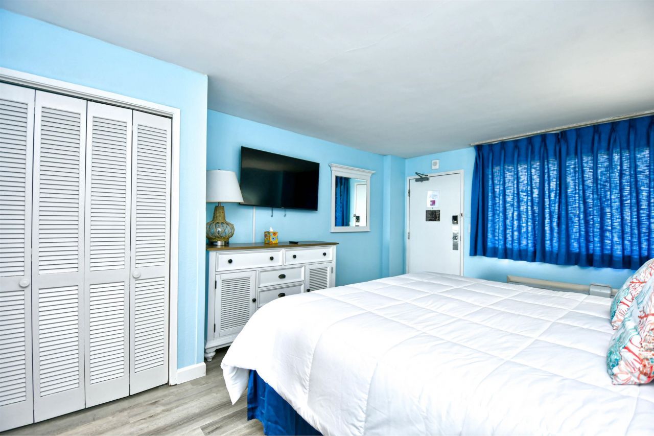 2401 S Ocean Blvd. Photo 17