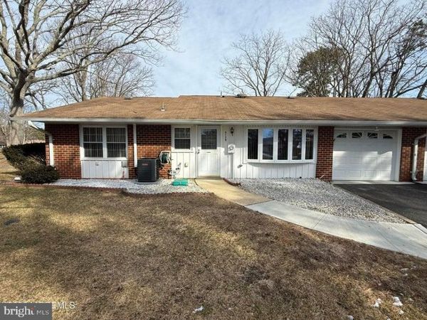 912 B DUMBARTON DRIVE, LAKEWOOD, NJ 08701