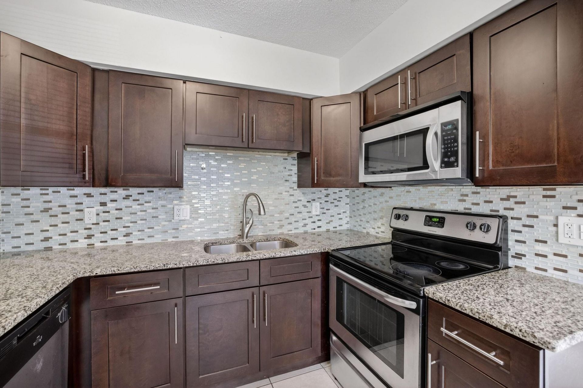 2500 SW 18th Terrace, Unit 3, Fort Lauderdale, FL 33315 Photo