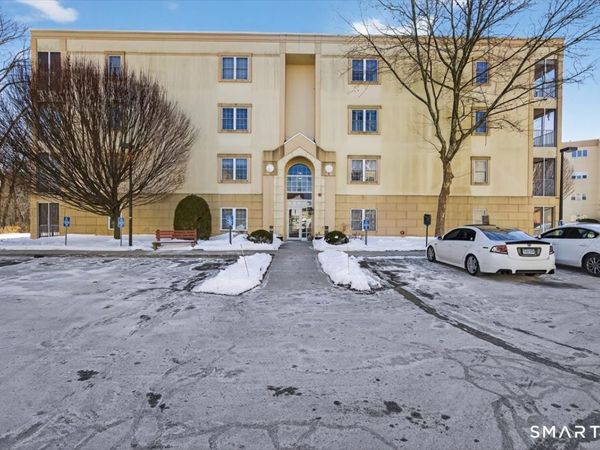 75 Washington, Unit 6-406, Hamden, CT 06518