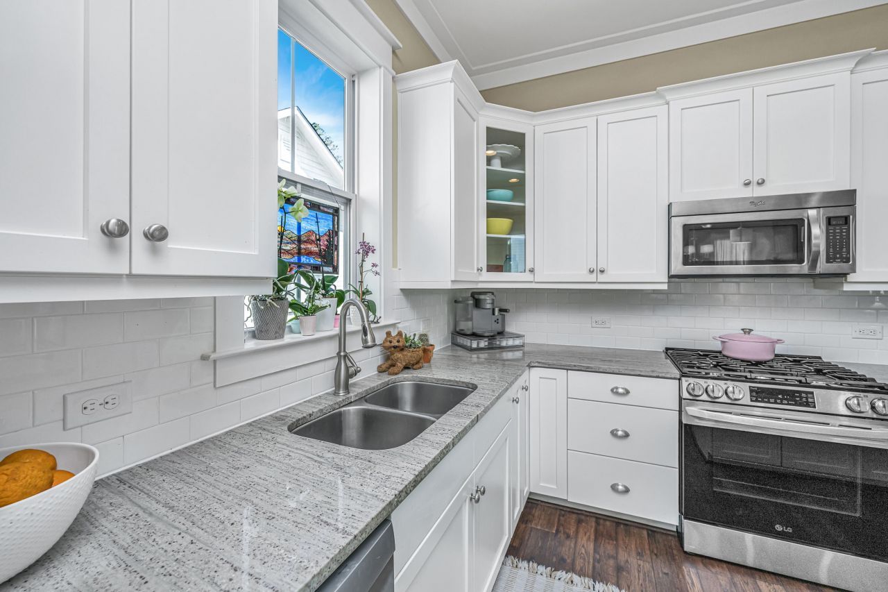 2810 Rivertowne Parkway Photo 11