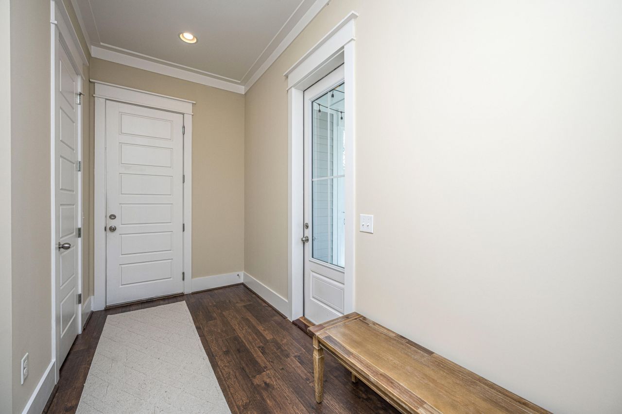 2810 Rivertowne Parkway Photo 14