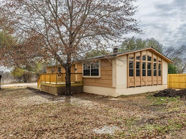 205 W Long St, Elm Mott, TX 76640