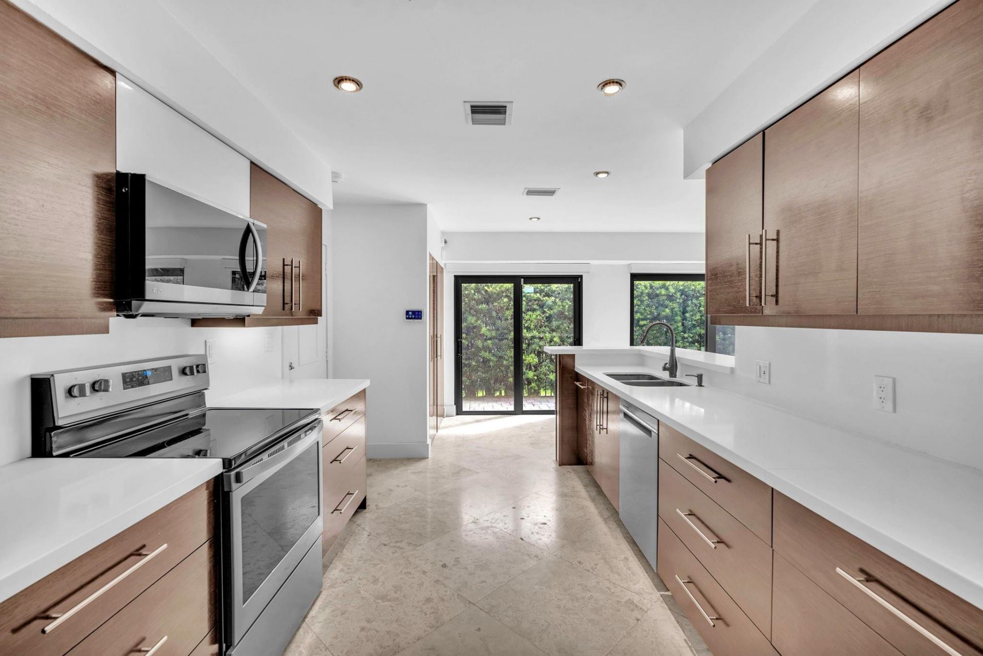 1830 NW 97th Avenue, Plantation, FL 33322 Photo