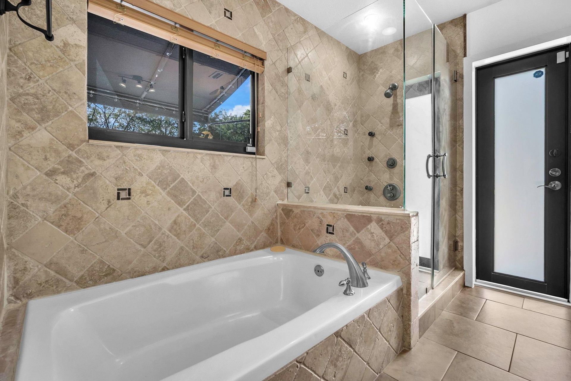 1830 NW 97th Avenue, Plantation, FL 33322 Photo