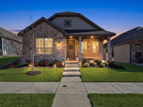 2933 Dixondale Drive, Fort Worth, TX 76108