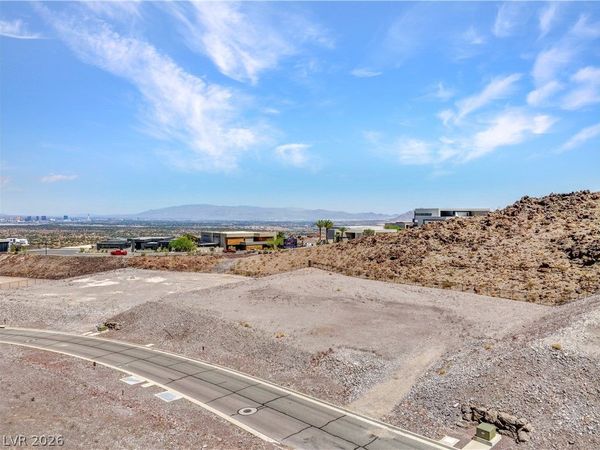 10 Horseshoe Rock Court, Henderson, NV 89012