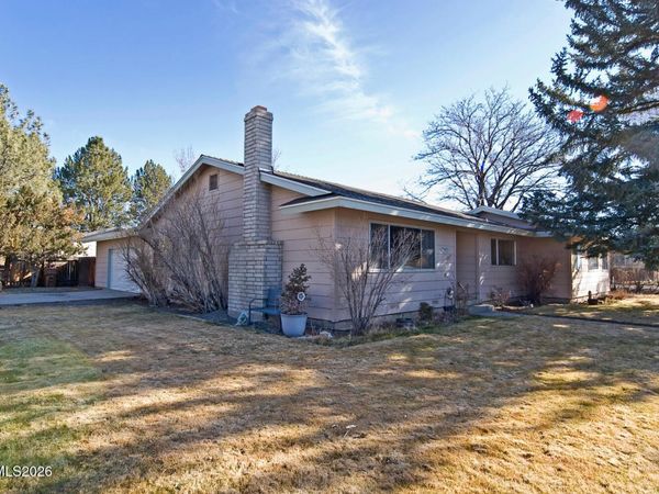 1611 Wildrose Drive, Minden, NV 89423